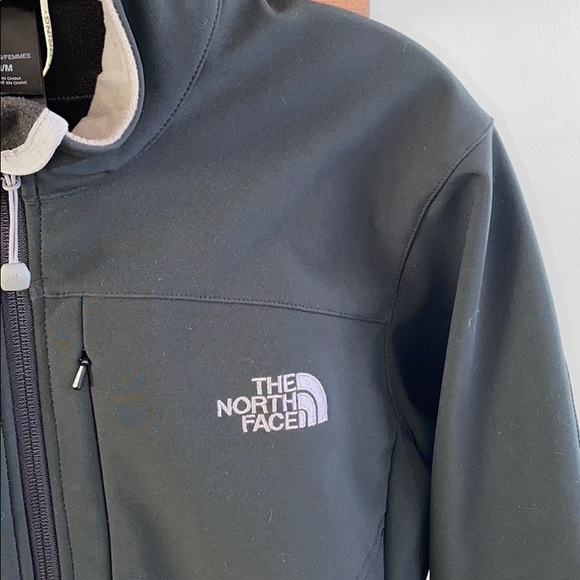 The North Face Apex Jacket - Picture 2 of 10